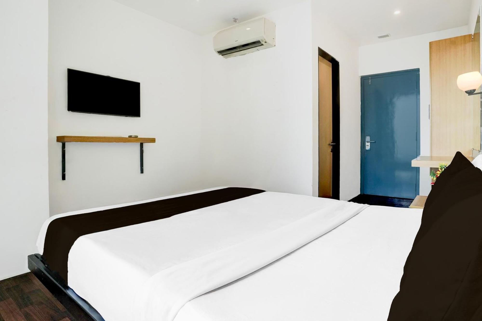 Super Townhouse Pbg Mall Vashi Turambhe Bagian luar foto