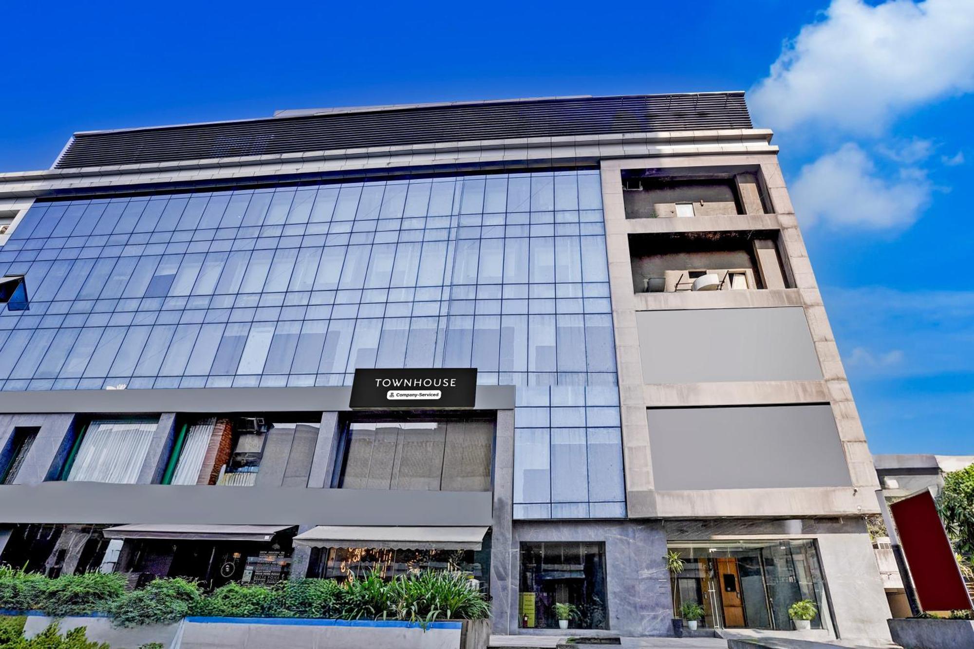 Super Townhouse Pbg Mall Vashi Turambhe Bagian luar foto
